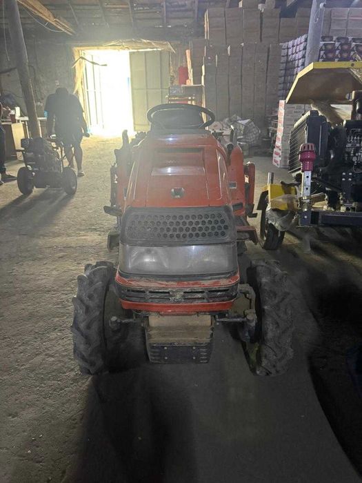 Продам японский мини-трактор Kubota