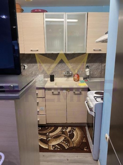 Продава се Тристаен апартамент в Варна, Автогара - 92 кв.м за 942 €/кв.м - Снимка #2