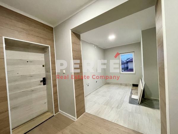 Продава се Тристаен апартамент в Бургас, Център - 107 кв.м за 1300 €/кв.м - Снимка #6