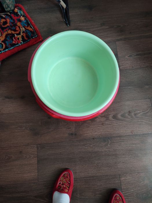 Продаю большие союзные тазы