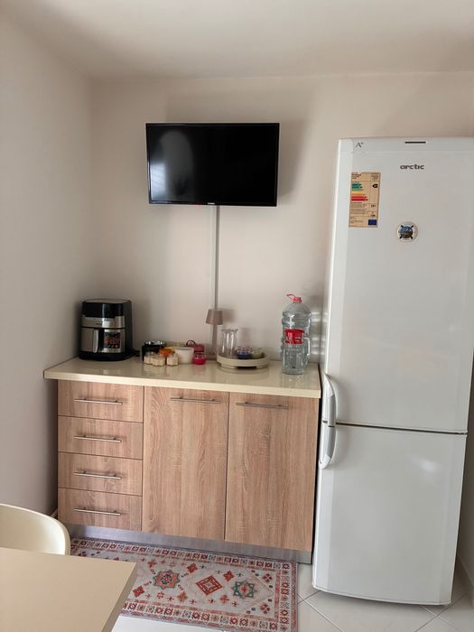 Vând apartament cu 2 camere, zona centrală, complet mobilat și utilat!