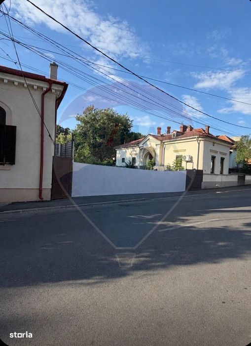 OPORTUNITATE RARA! Teren Craiova cu acces direct in Gradina Botanica