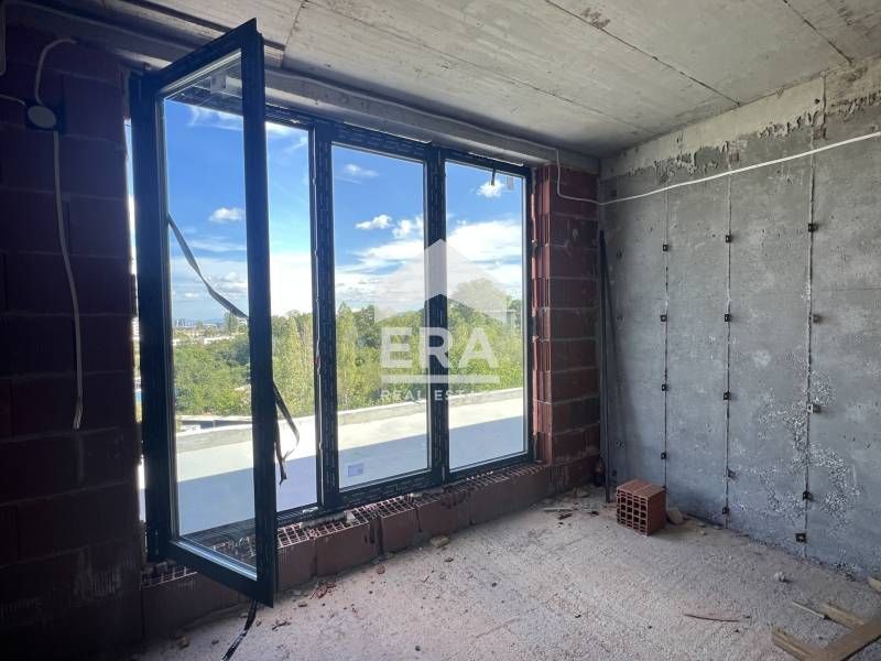 Продава се Четиристаен апартамент в София, Горна баня - 215 кв.м за 1062 €/кв.м - Снимка #2