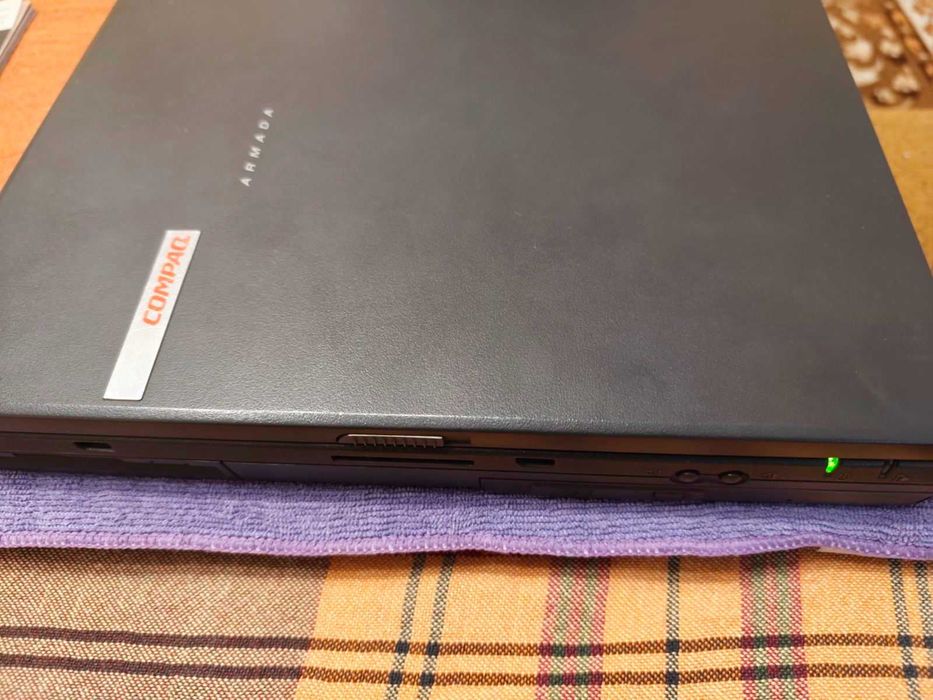 Лаптоп за маниаци: COMPAQ ARMADA 500
