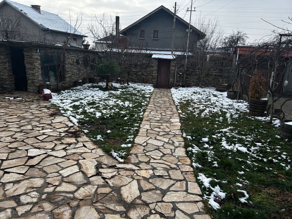 Продавам къща в Крън