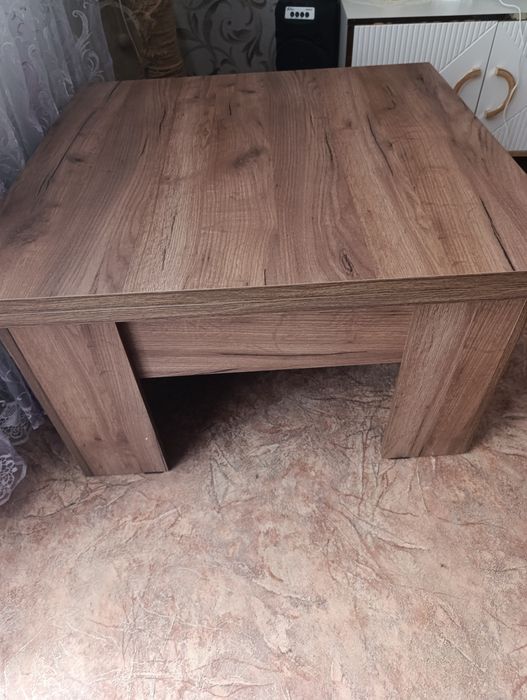 Продам столик трансформер