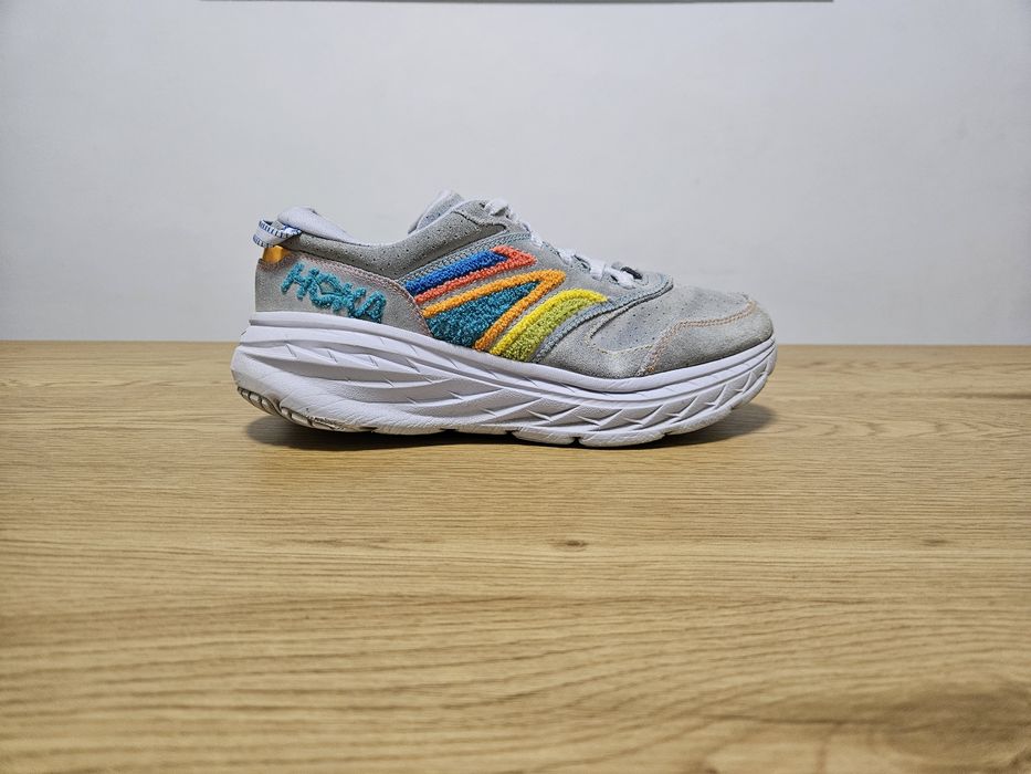 Hoka bondi Embroidery - маратонки