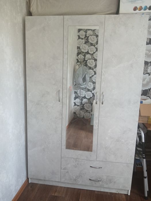 Шифонер шкаф сатылады