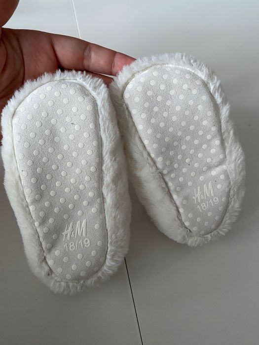 Papucei moi de casa H&M