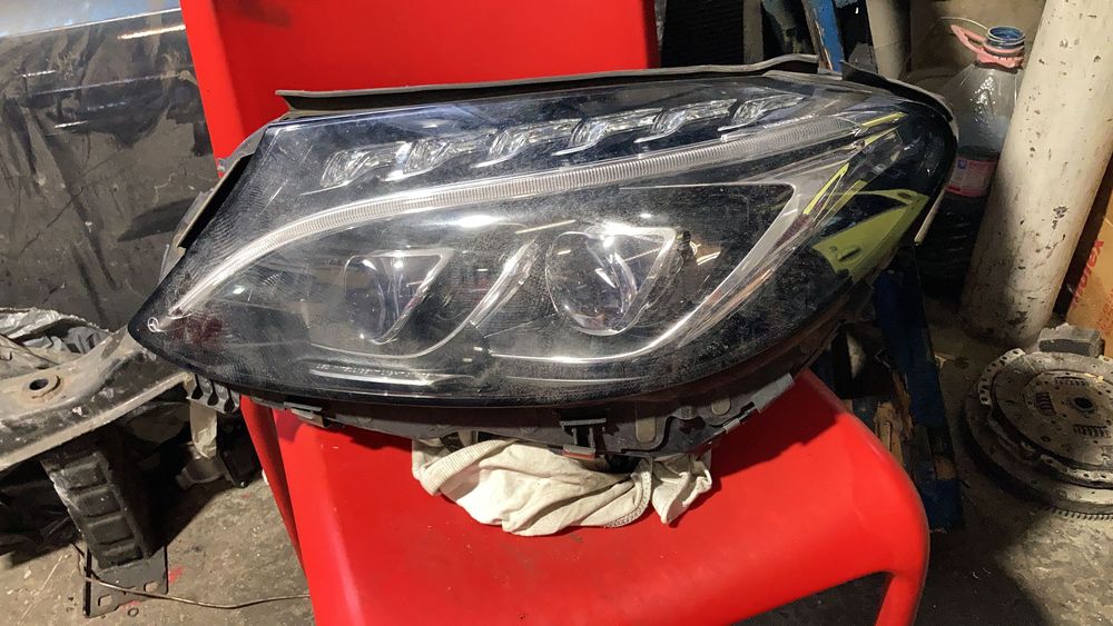 Far led Mercedes C-Clasa W205 , 2014 - 2018 far dreapta Stanga