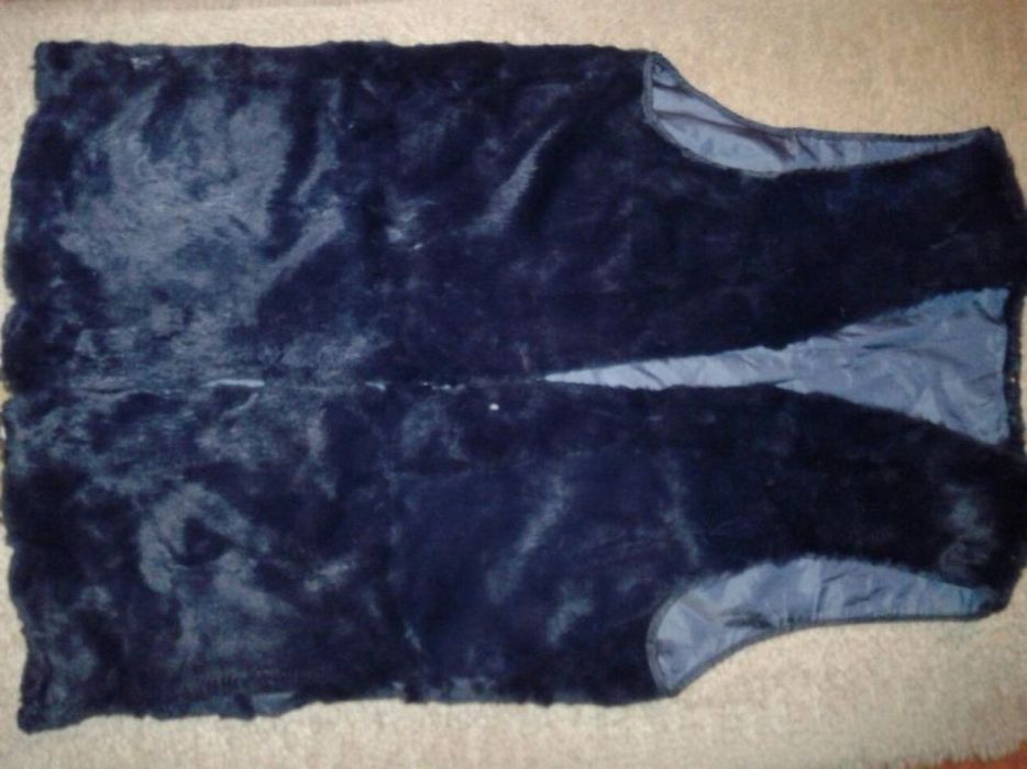 Синя дълга подплата / елек от естествен косъм чинчила с колан