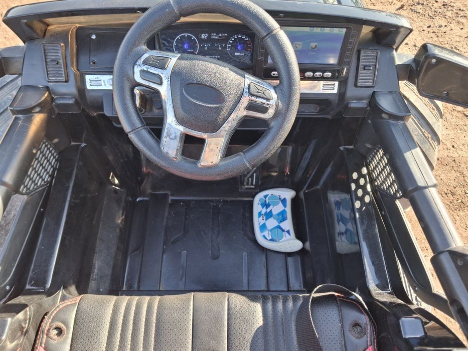 Детский электромобиль