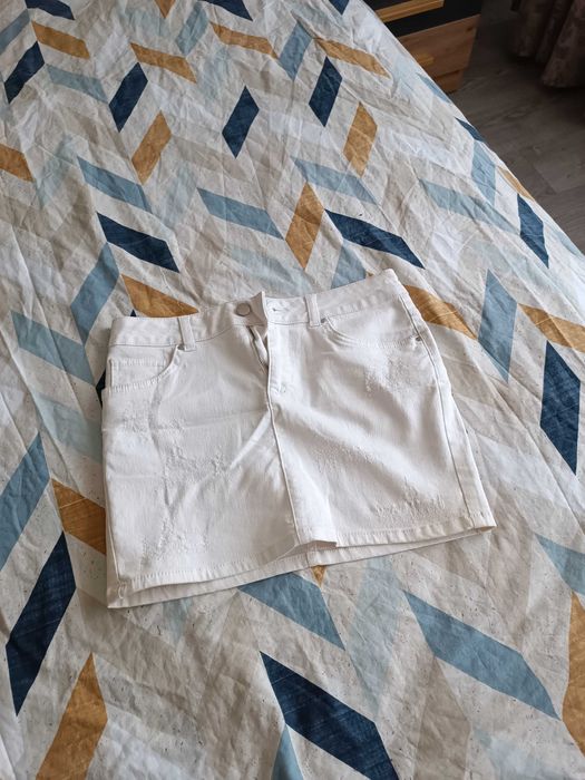 Запазени летни къси панталонки и поли размер С/36