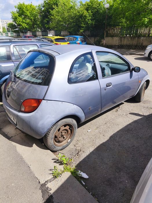 Автомобил Форд Ка