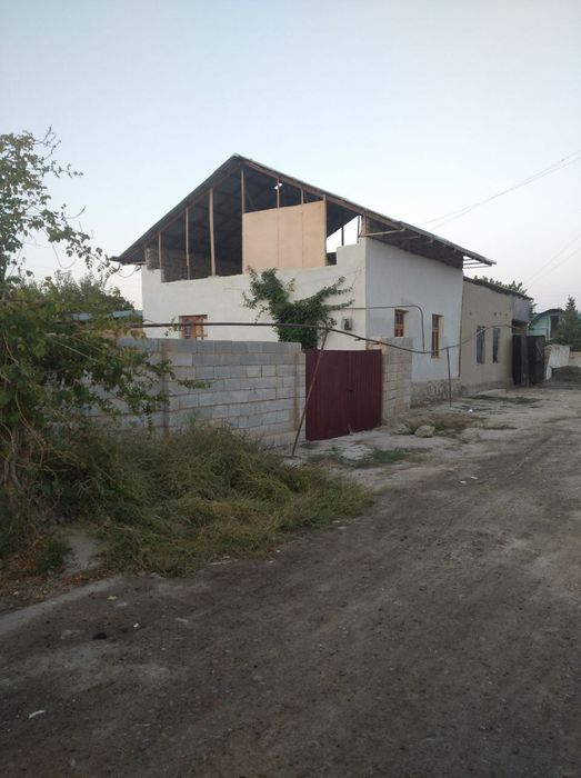Navoiy viloyati Karmana tumani Dala hovli 6 sotix