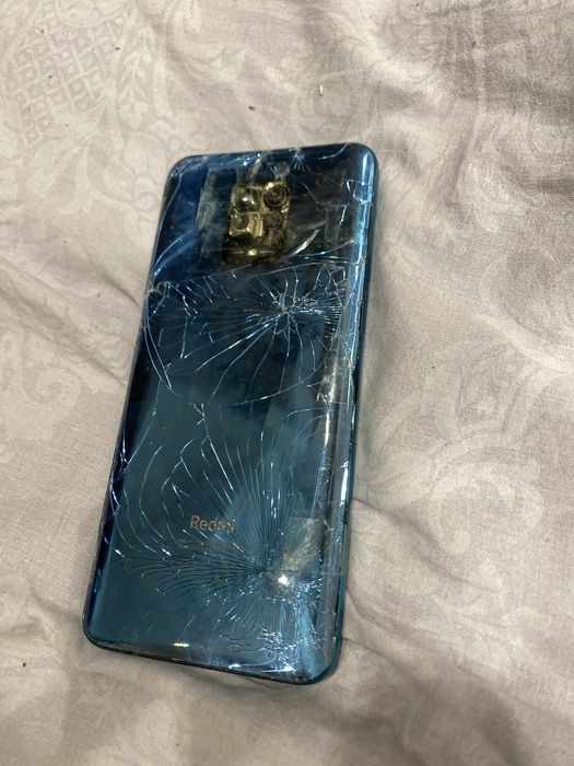 Redmi note 9 pro продам срочно