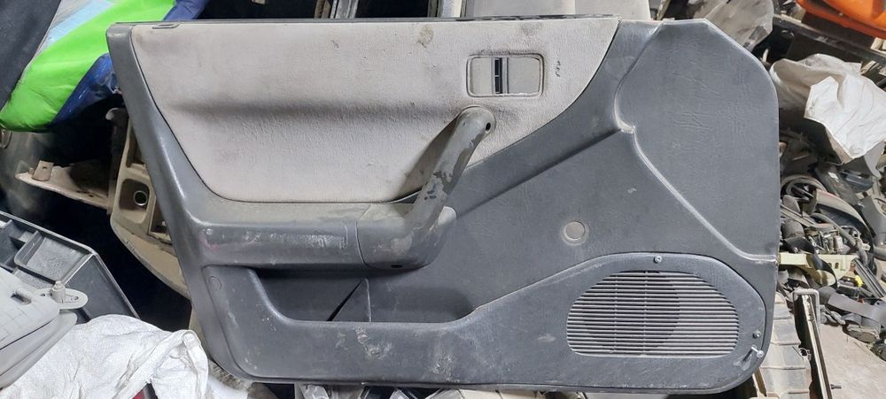 Обшивка двери 323