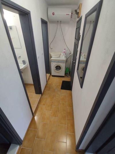 Дава се под наем Тристаен апартамент в Бургас, Център - 100 кв.м за 612 € - Снимка #3