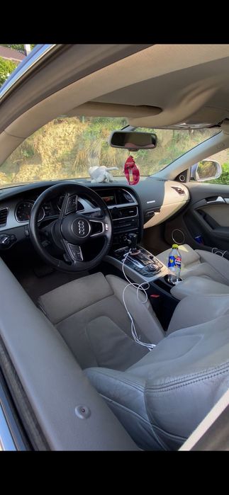Vând Audi A5 Coupe