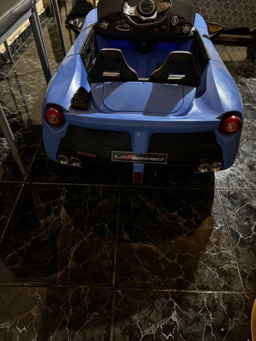 Акомолаторна кола