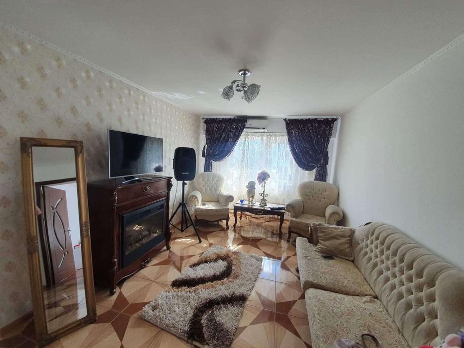 Vand apartament 4 camere
