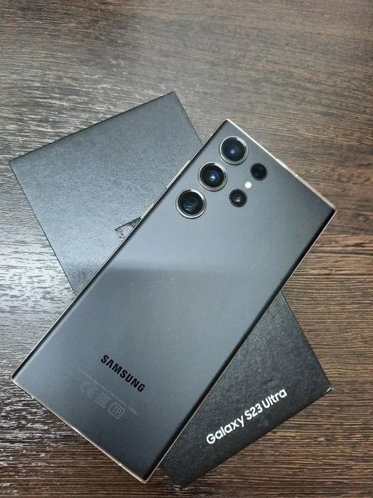 Продам либо обм Samsung S23 Ultra