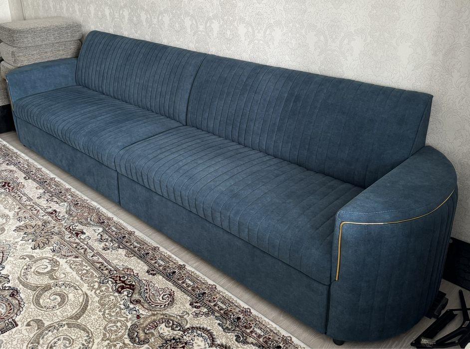 Диван вместительный