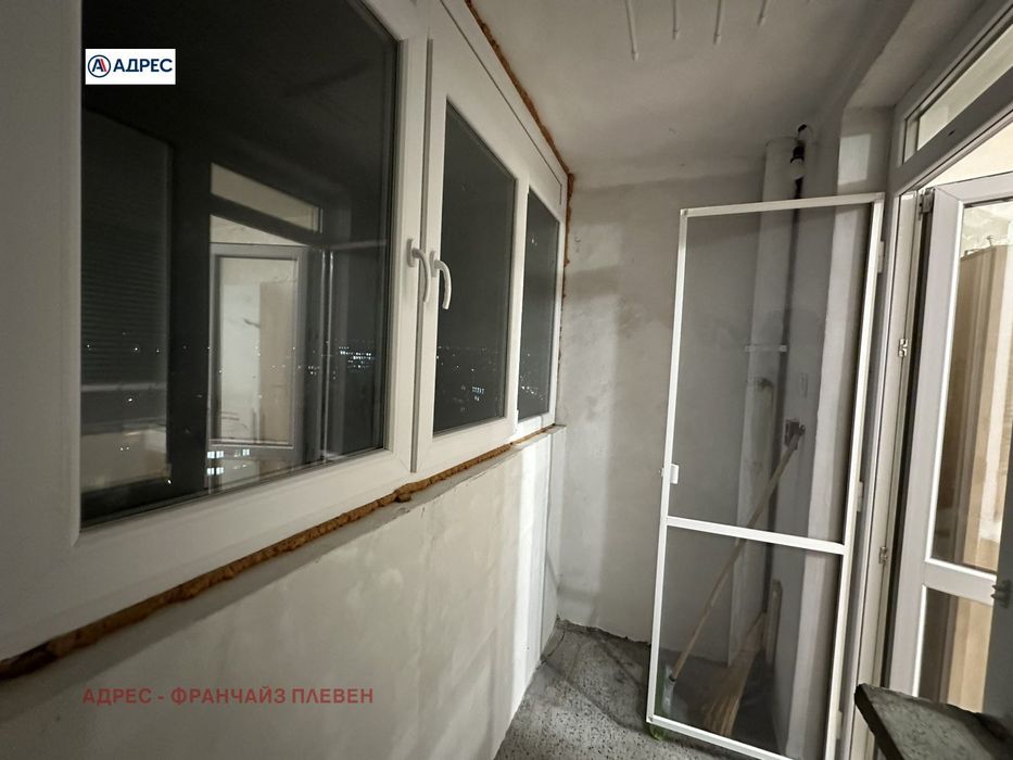 3-стаен в Плевен-Широк център площ 72 цена 140000