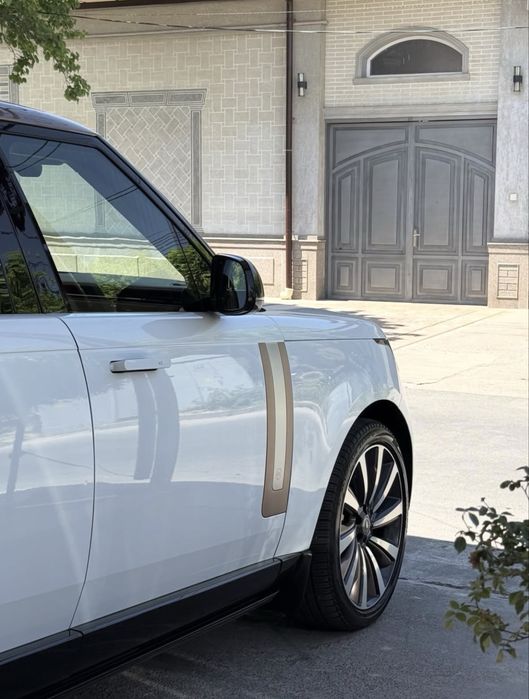 Range Rover Vogue SV P615