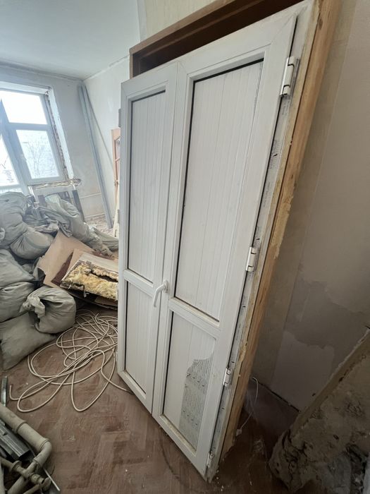 Дверь пластиковая