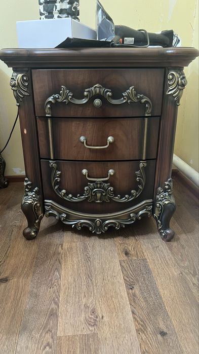 Спальный гарнитур с стумбой