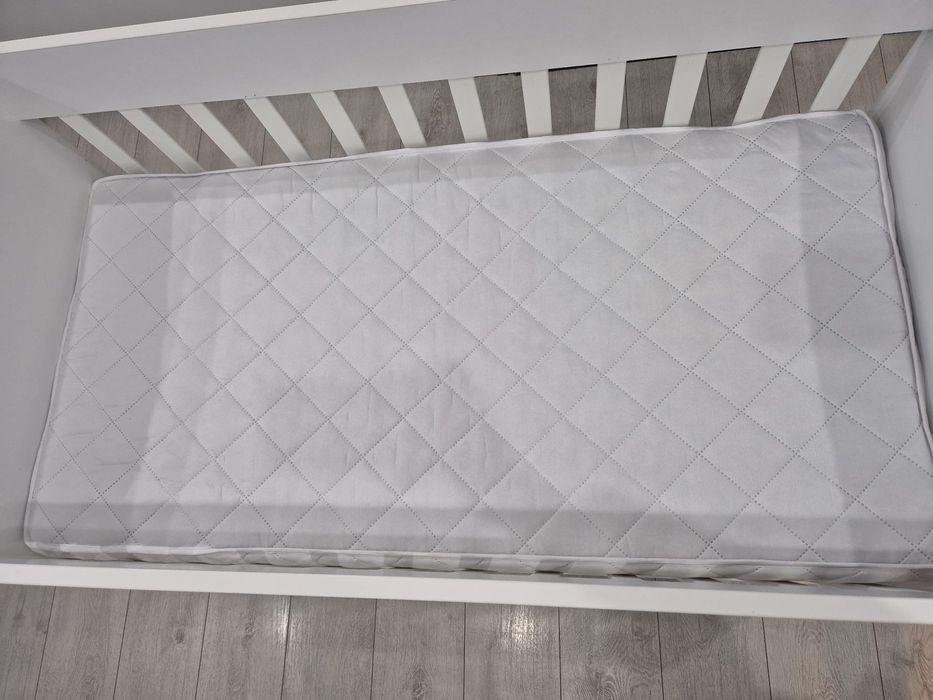 Set pătuț din lemn