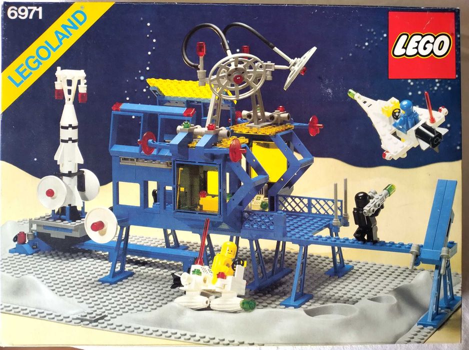 Lego Space 6971 Intergalactic Command Base
