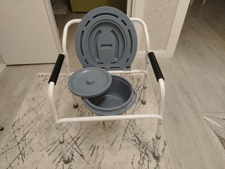 Кресло туалет для взрослых