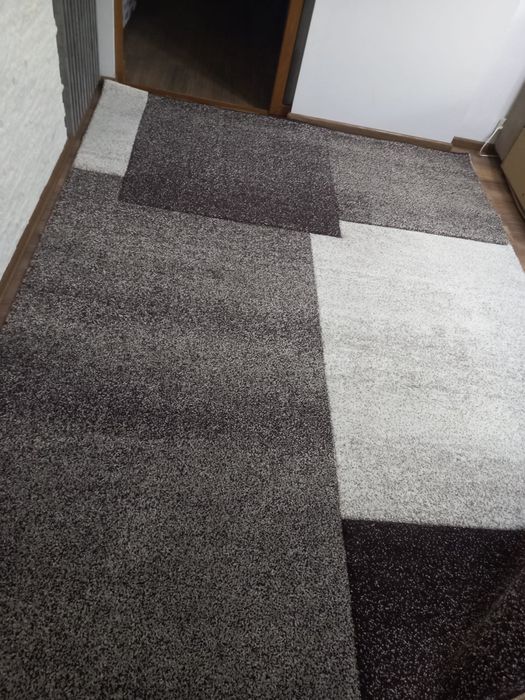 Canapea covor biblioteca