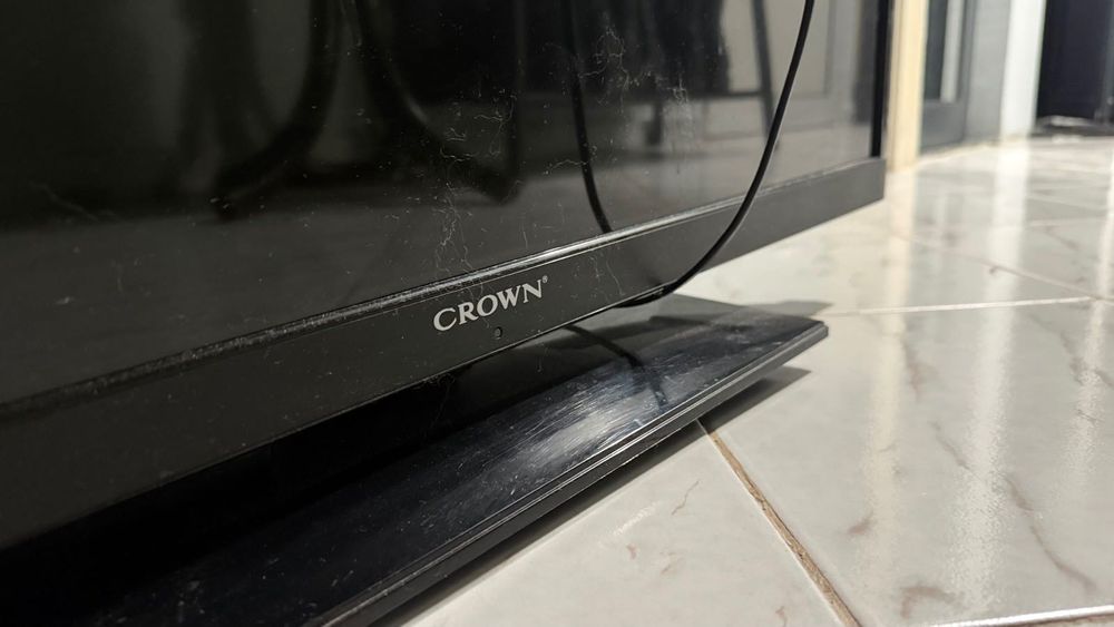 Телевизор Crown LED32185