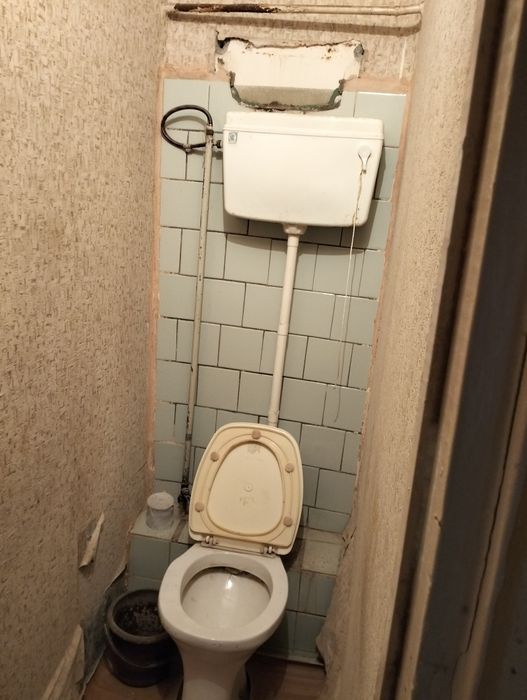 Квартира сотилади 10 мкр Ломоносов 9 2 -этаж