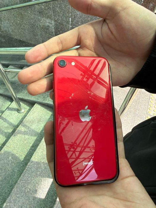 Iphone SE 128gb.