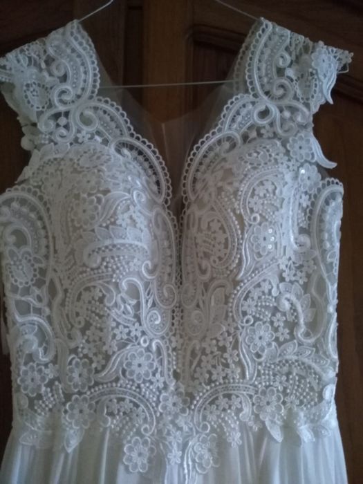 Vand rochie de mireasa