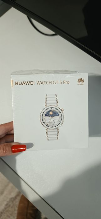 Vand ceas huawei gt5 pro ceramic nou garantie  Emag