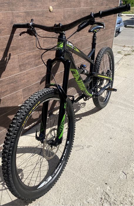 YT Capra 27,5 L отлично