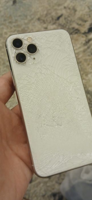 Iphone 11 pro 64 tel omasam chatga yozla