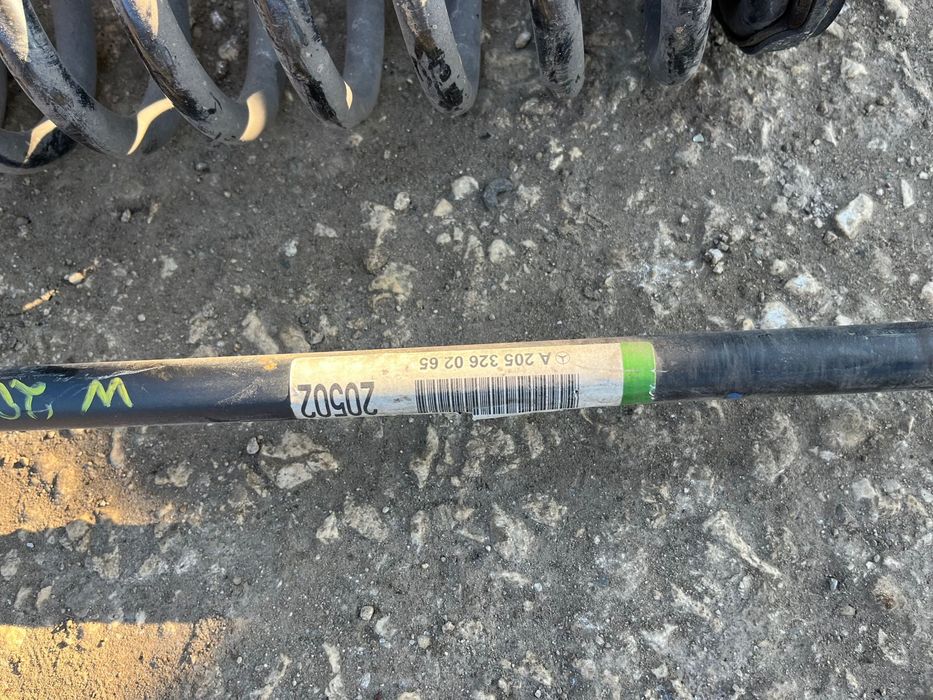 Окачване Mercedes W205 Предни шенкели кокали зад. полуоски амортисьори