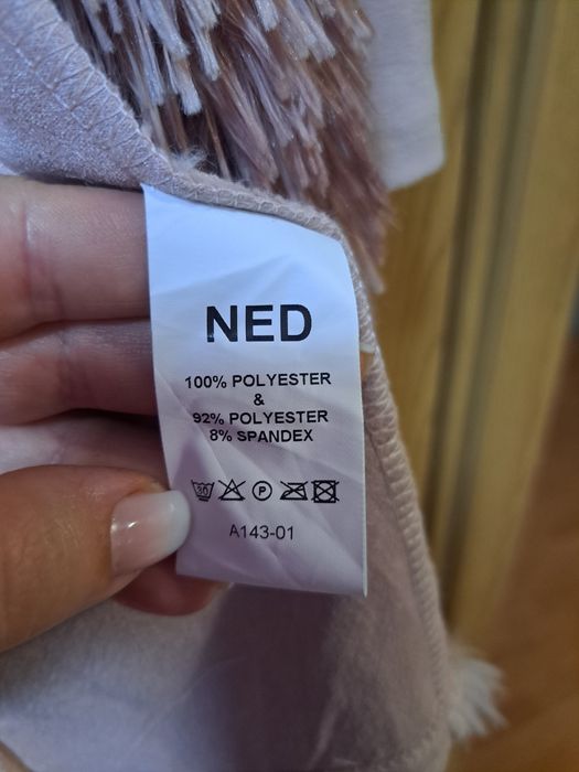 Vand o gecuta cu blanita