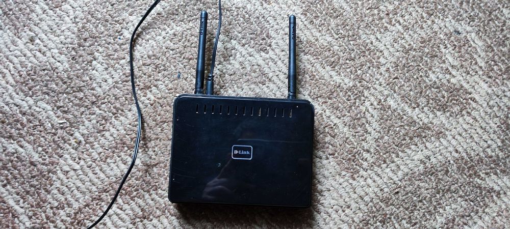 Настолен рутер D-link wireless and home router D-615