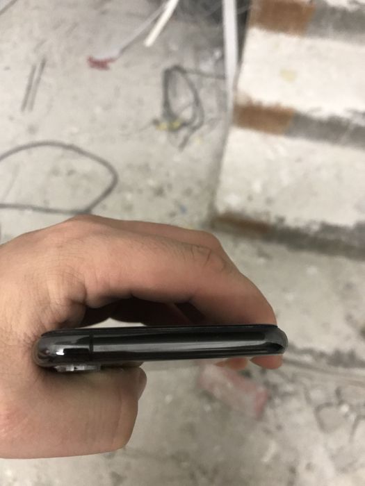 iPhone Xs, Space Gray, 64gb.