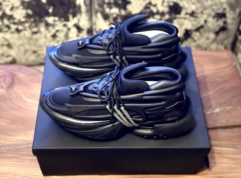 !! Reducere !! Adidasi/Sneakers Balmain Unirocn Negrii