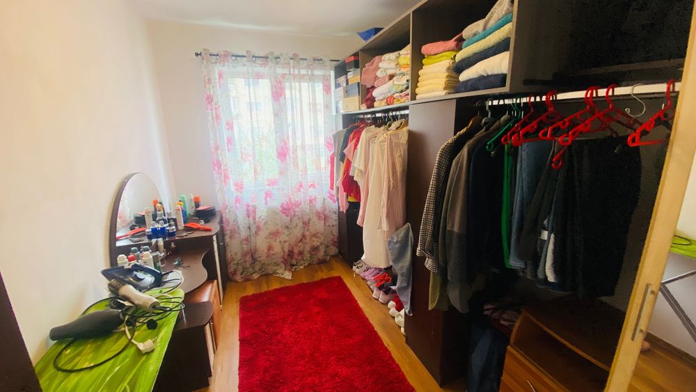 Apartament 3 camere, utilat, mobilat, plus loc de parcare !