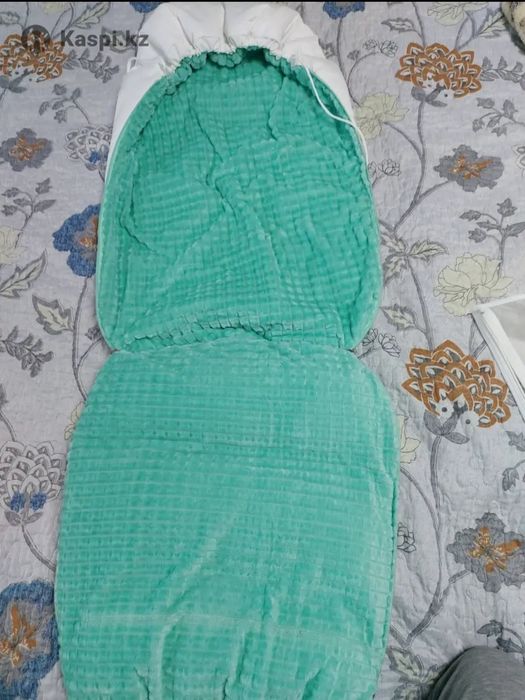 Продам зимний комбинезон (мешок)