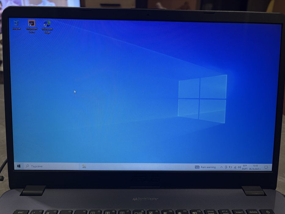 Лаптоп Asus x505b